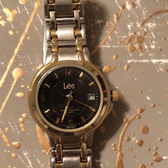 Lee Japan Movement 100 FT Water Resistant Watch - Picture 1 of 8
